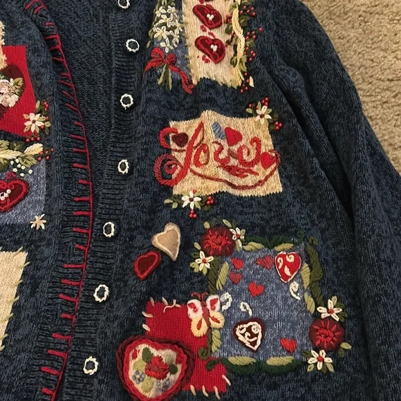 Vintage Heart Cardigan - Picture 4 of 5